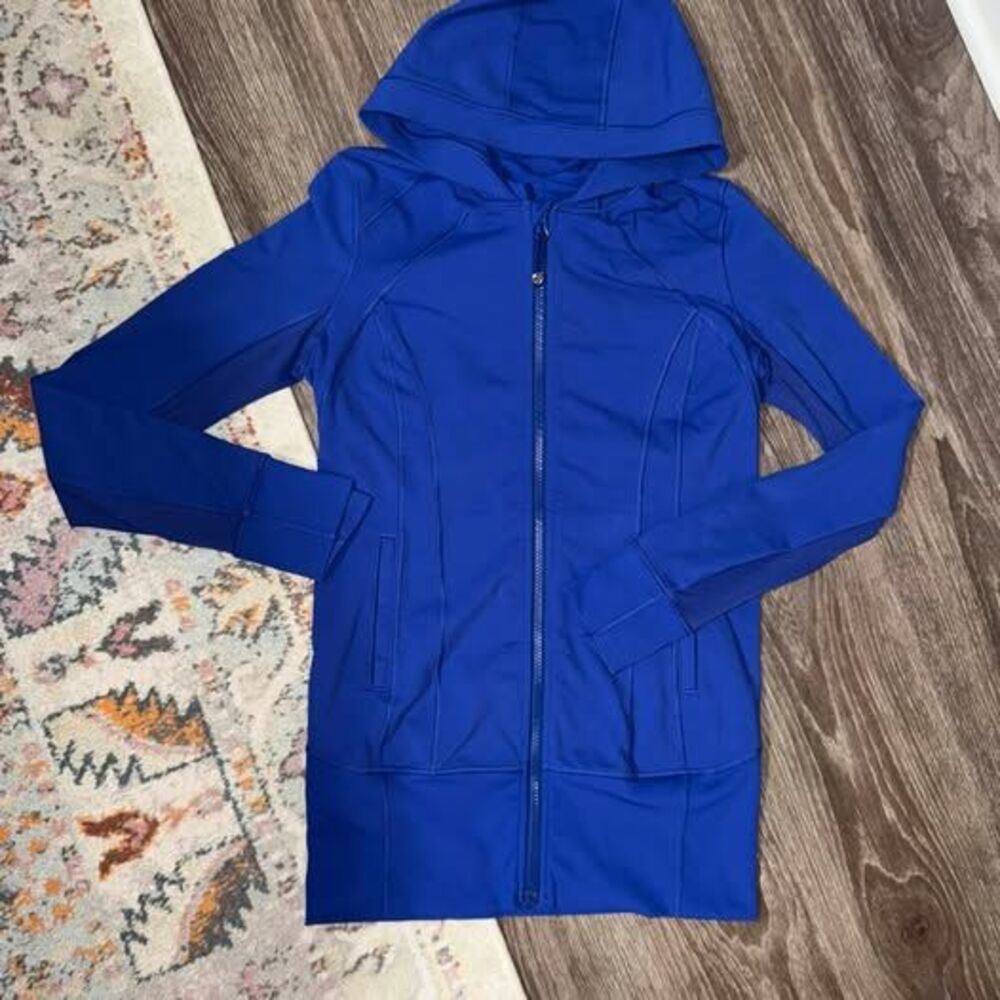 Lululemon Define Jacket in Royal Blue size 8